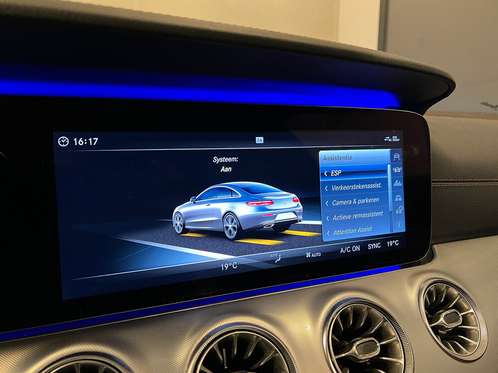 Mercedes-Benz E220d AMG Coupé NEUMODELL -Orig. NL- 194PS 2018 E-Klasse, SH-758-Z