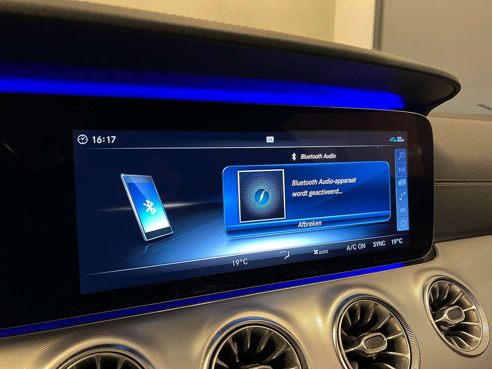 Mercedes-Benz E220d AMG Coupé NEUMODELL -Orig. NL- 194PS 2018 E-Klasse, SH-758-Z