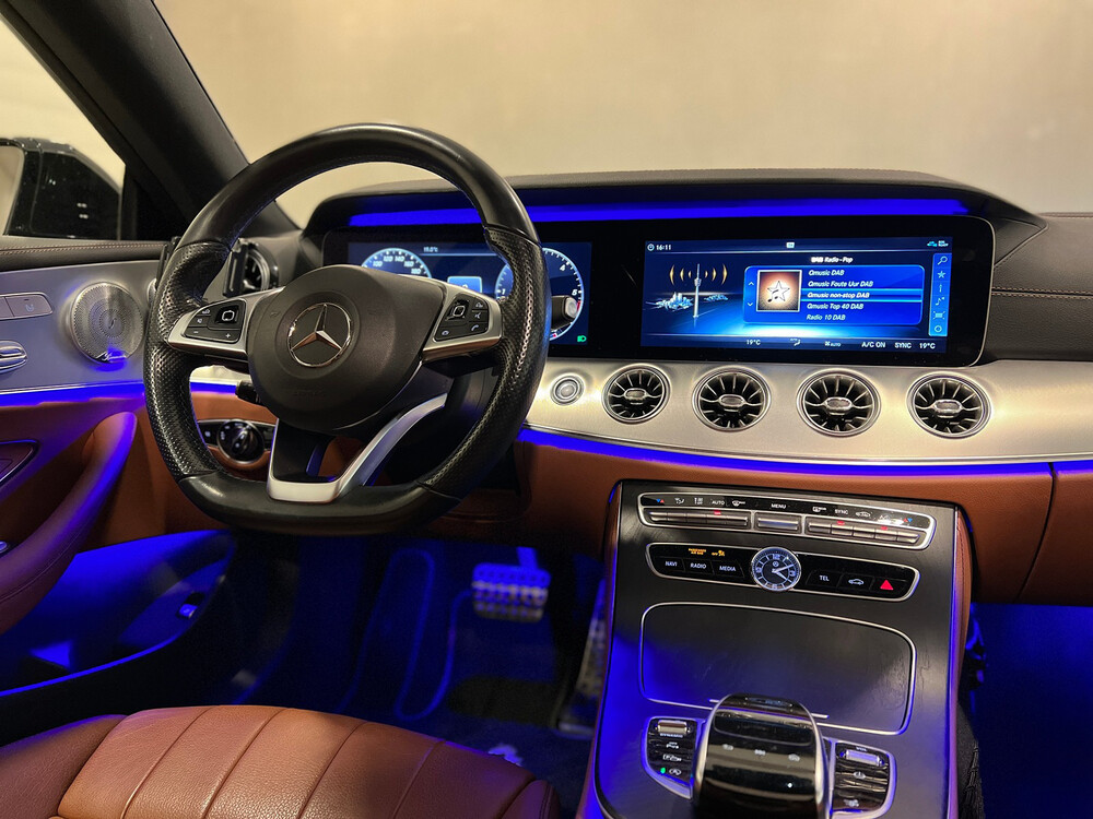 Mercedes-Benz E220d AMG Coupé NEUMODELL -Orig. NL- 194PS 2018 E-Klasse, SH-758-Z