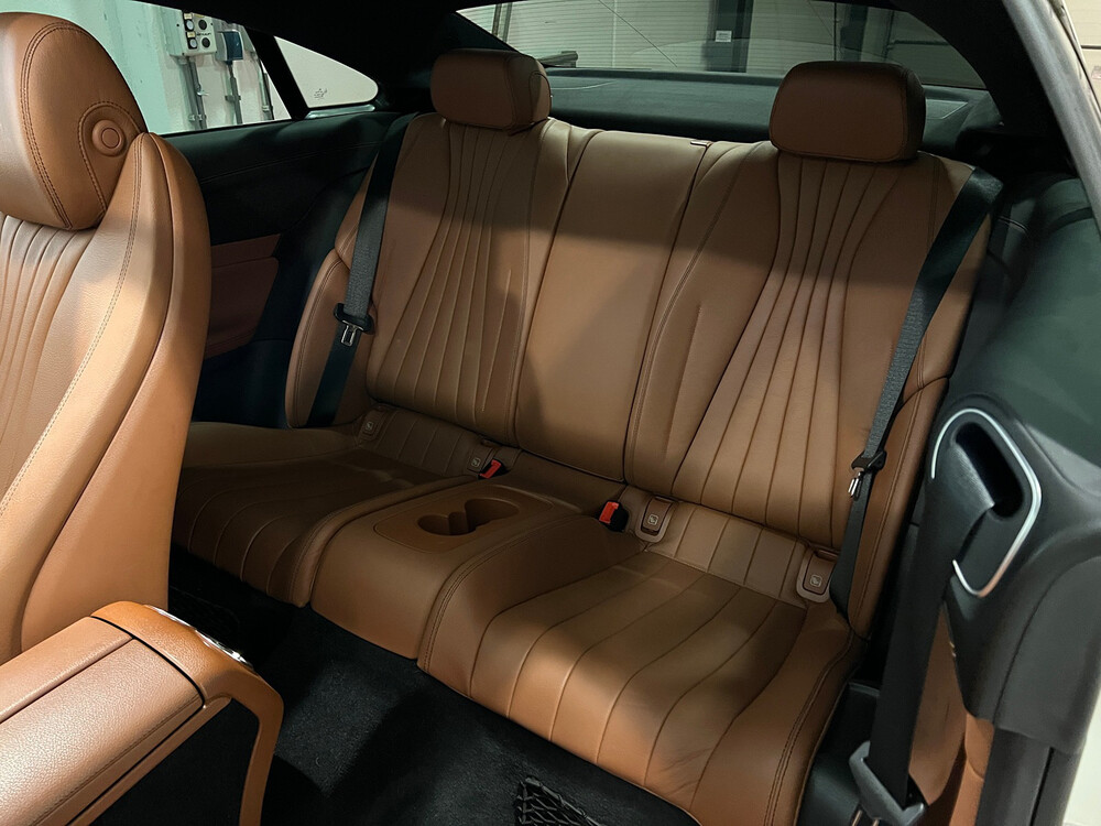 Mercedes-Benz E220d AMG Coupé NEUMODELL -Orig. NL- 194PS 2018 E-Klasse, SH-758-Z