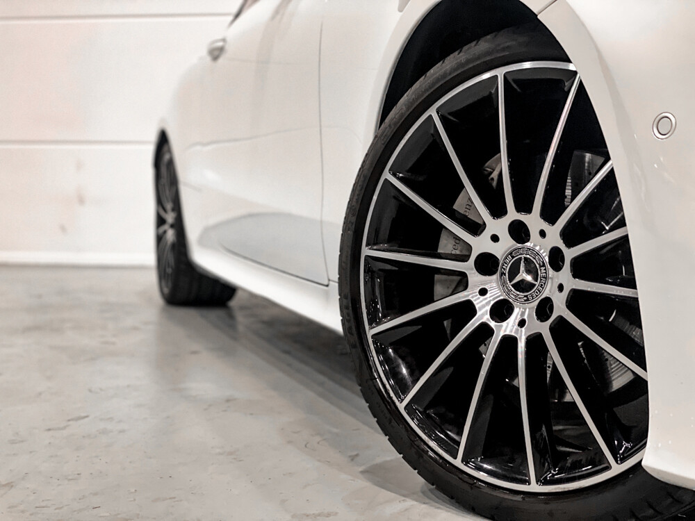 Mercedes-Benz E220d AMG Coupé NEUMODELL -Orig. NL- 194PS 2018 E-Klasse, SH-758-Z