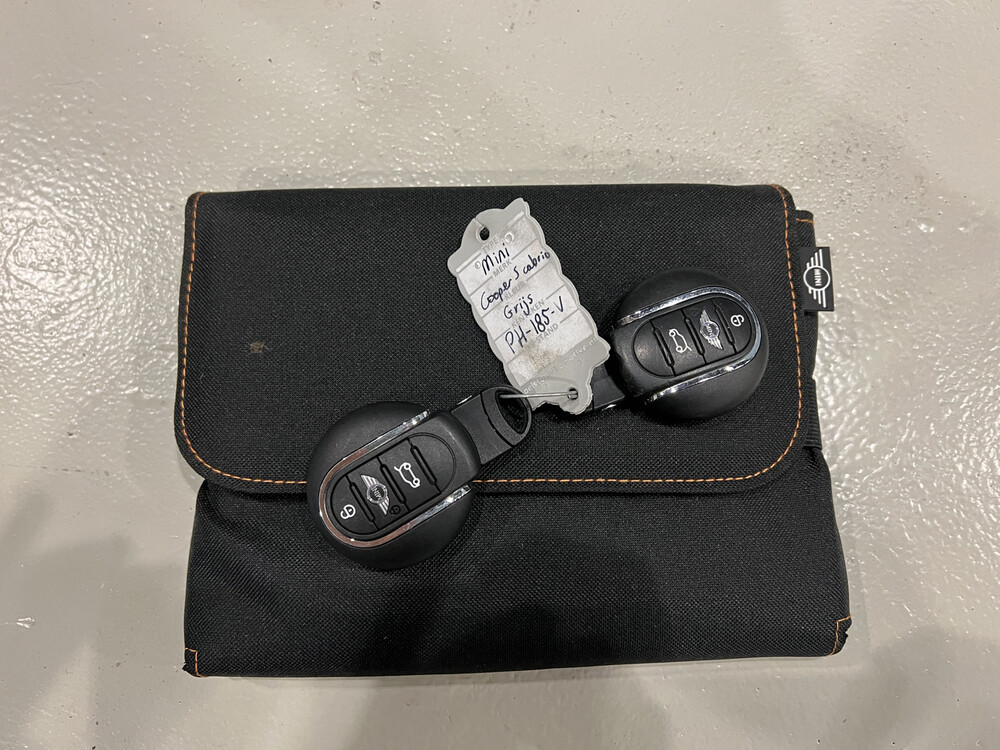 Mini Cooper S Cabriolet 2.0 Chile Serious Business 192PS 2017, PH-185-V