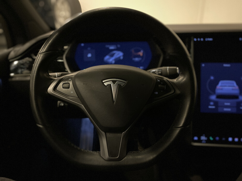 Tesla Model X 100D Leistung 417PS 2018, SZ-126-G