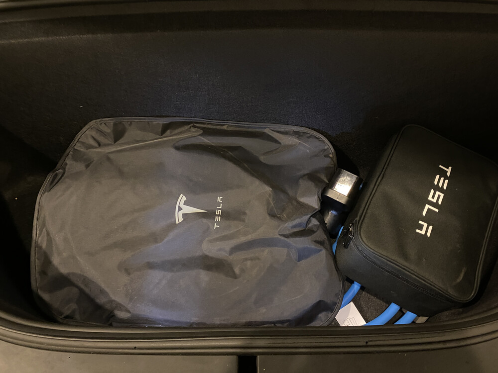 Tesla Model X 100D Leistung 417PS 2018, SZ-126-G