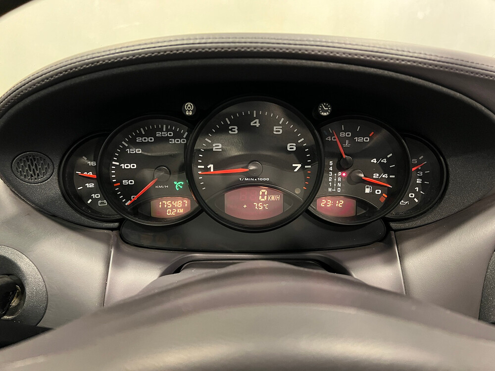 Porsche 911 996 3.4 Coupé Carrera 300PS 1999, 90-ST-DN