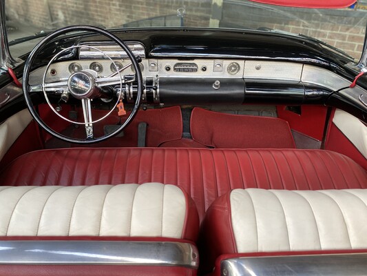 Buick Roadmaster Convertible 76C V8 Convertible 1954.