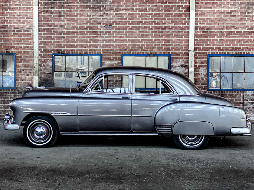 Chevrolet Deluxe Powerglide 1951, 32-XL-66