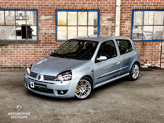 Renault Sport Clio RS 2.0 172hp 2004 -YOUNGTIMER- .