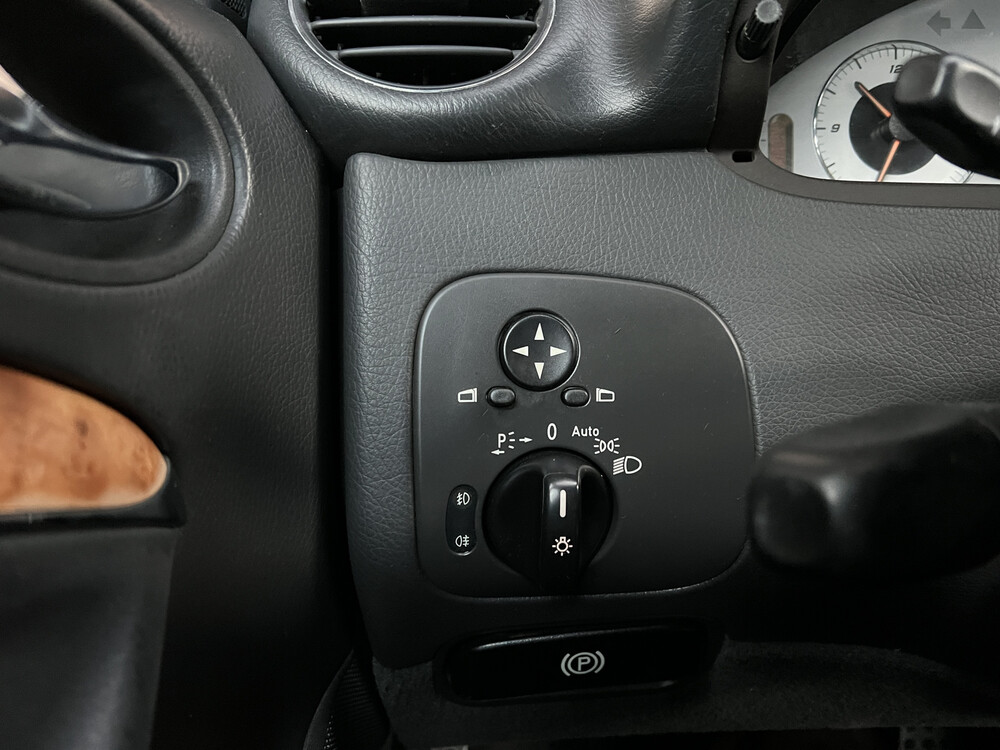 Mercedes-Benz CLK55 AMG V8 350 PS 2004 CLK-Klasse.