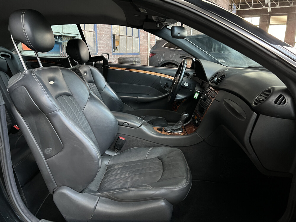 Mercedes-Benz CLK55 AMG V8 350 PS 2004 CLK-Klasse.