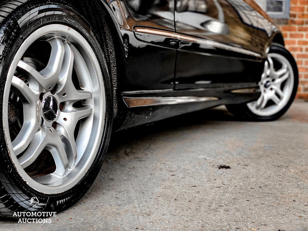 Mercedes-Benz CLK55 AMG V8 350 PS 2004 CLK-Klasse.