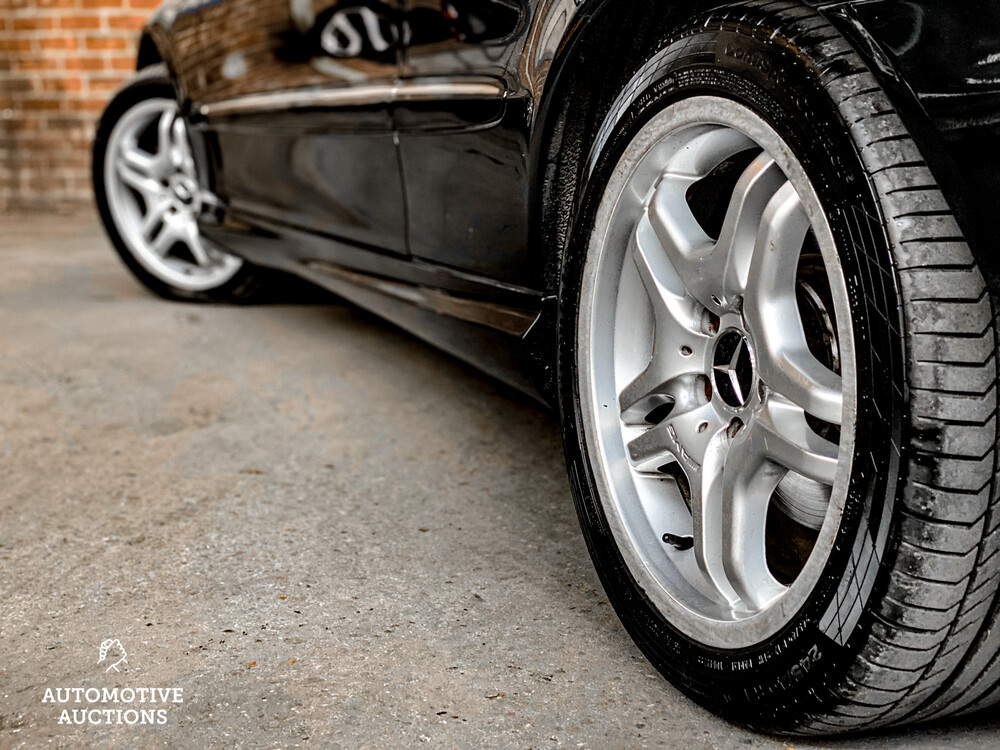 Mercedes-Benz CLK55 AMG V8 350 PS 2004 CLK-Klasse.
