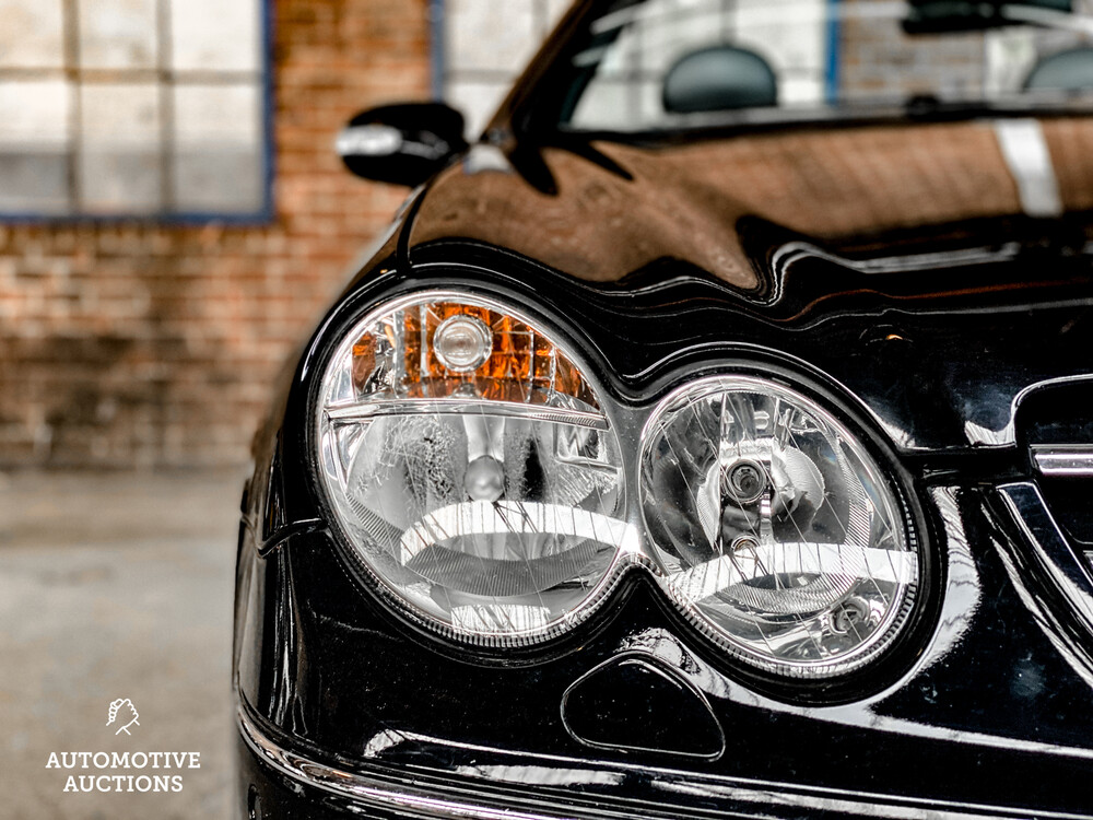 Mercedes-Benz CLK55 AMG V8 350 PS 2004 CLK-Klasse.