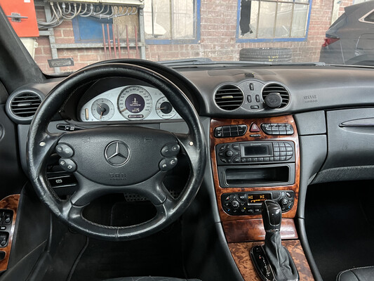 Mercedes-Benz CLK55 AMG V8 350 PS 2004 CLK-Klasse.