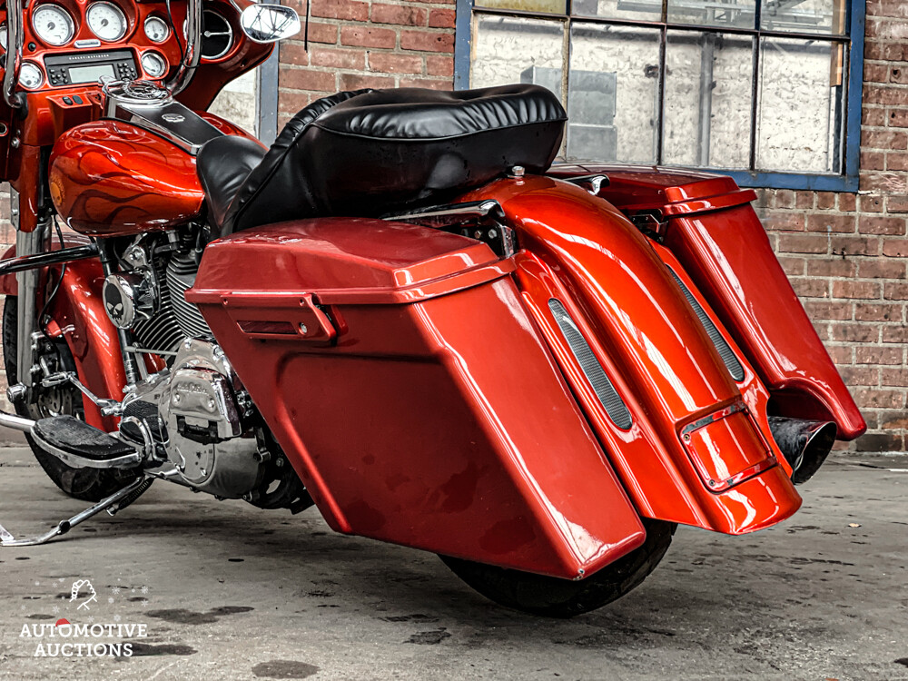 Harley-Davidson FLHT Electra Glide Standard Cruiser 1200 ccm 2007.