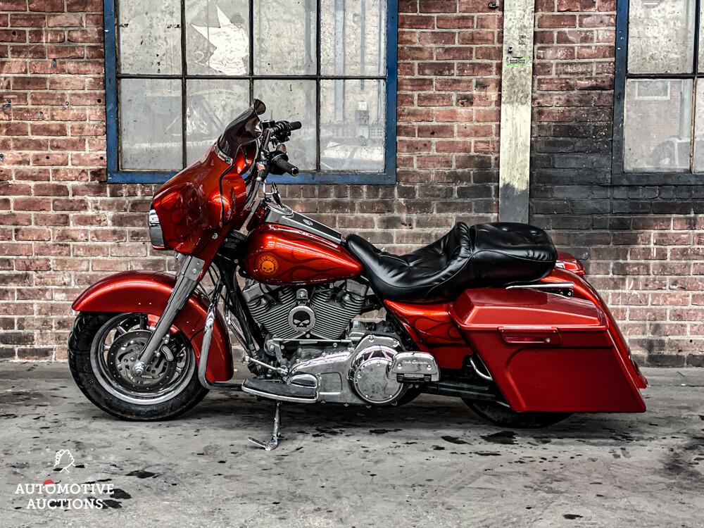 Harley-Davidson FLHT Electra Glide Standard Cruiser 1200 ccm 2007.