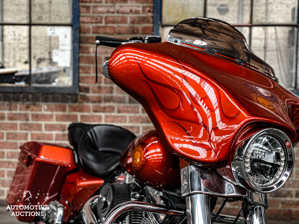 Harley-Davidson FLHT Electra Glide Standard Cruiser 1200 ccm 2007.