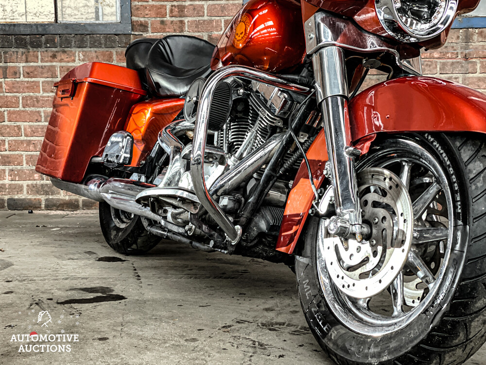 Harley-Davidson FLHT Electra Glide Standard Cruiser 1200 ccm 2007.