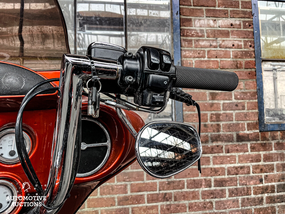 Harley-Davidson FLHT Electra Glide Standard Cruiser 1200 ccm 2007.