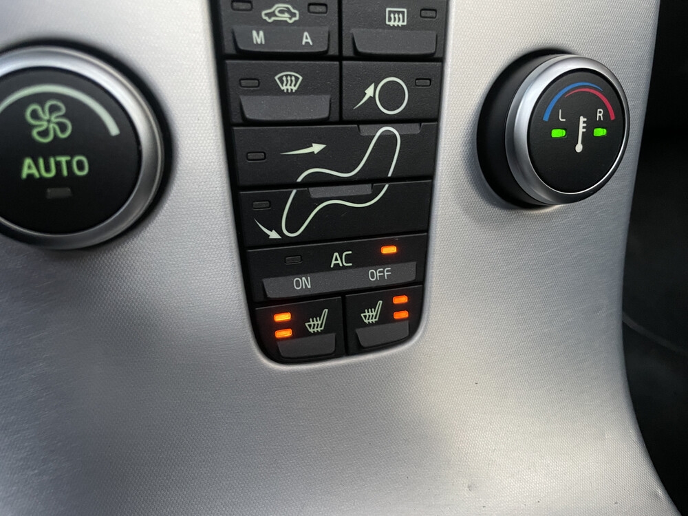 Volvo C70 Cabrio Intro Edition 136 PS 2011, 05-NZZ-7.