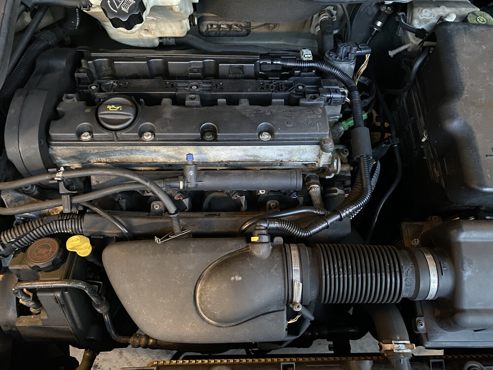 Peugeot 206 ccm 2.0-16V 136PS 2002, 58-ZF-NG.