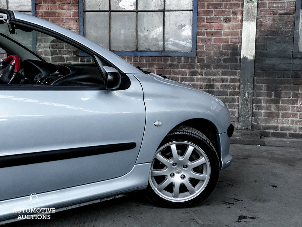 Peugeot 206 ccm 2.0-16V 136PS 2002, 58-ZF-NG.