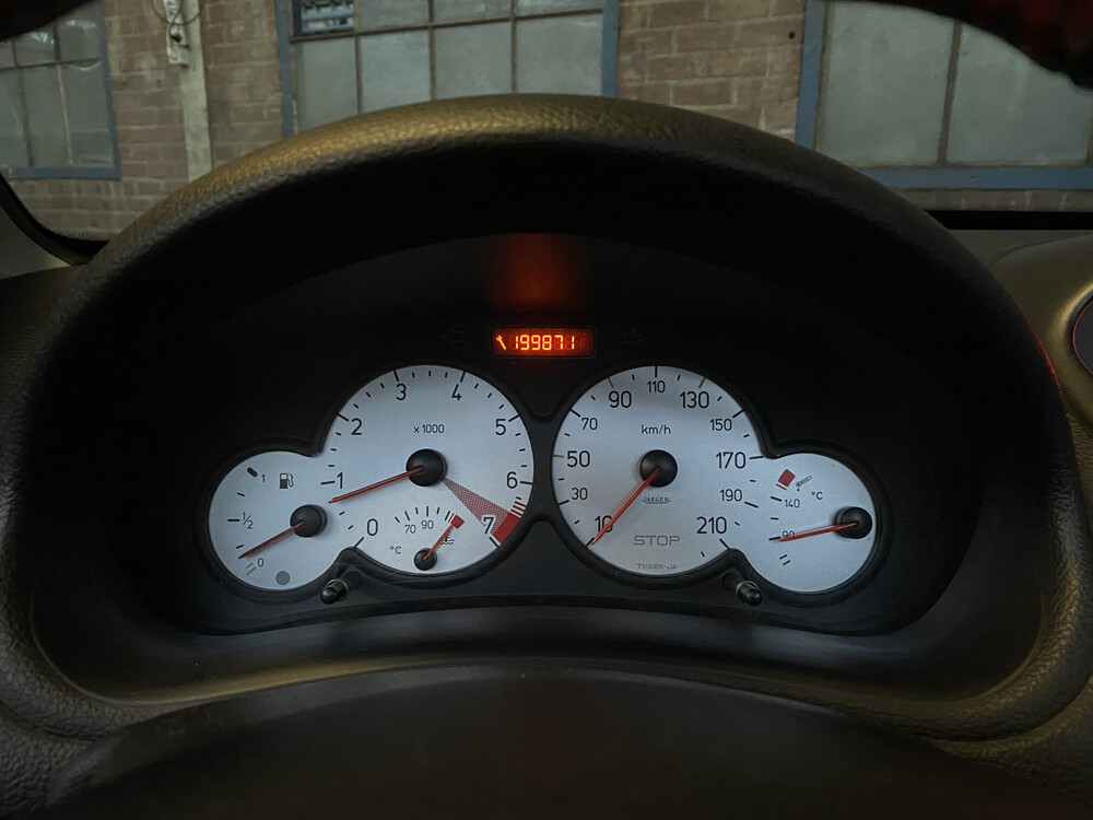 Peugeot 206 ccm 2.0-16V 136PS 2002, 58-ZF-NG.