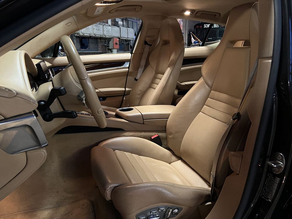 Porsche Panamera 4S 4.8 V8 400 PS 2010, R-104-RX.