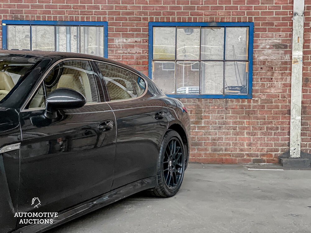 Porsche Panamera 4S 4.8 V8 400 PS 2010, R-104-RX.