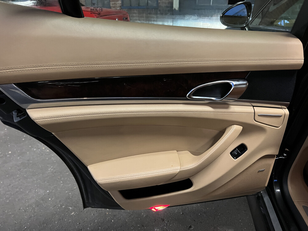 Porsche Panamera 4S 4.8 V8 400 PS 2010, R-104-RX.