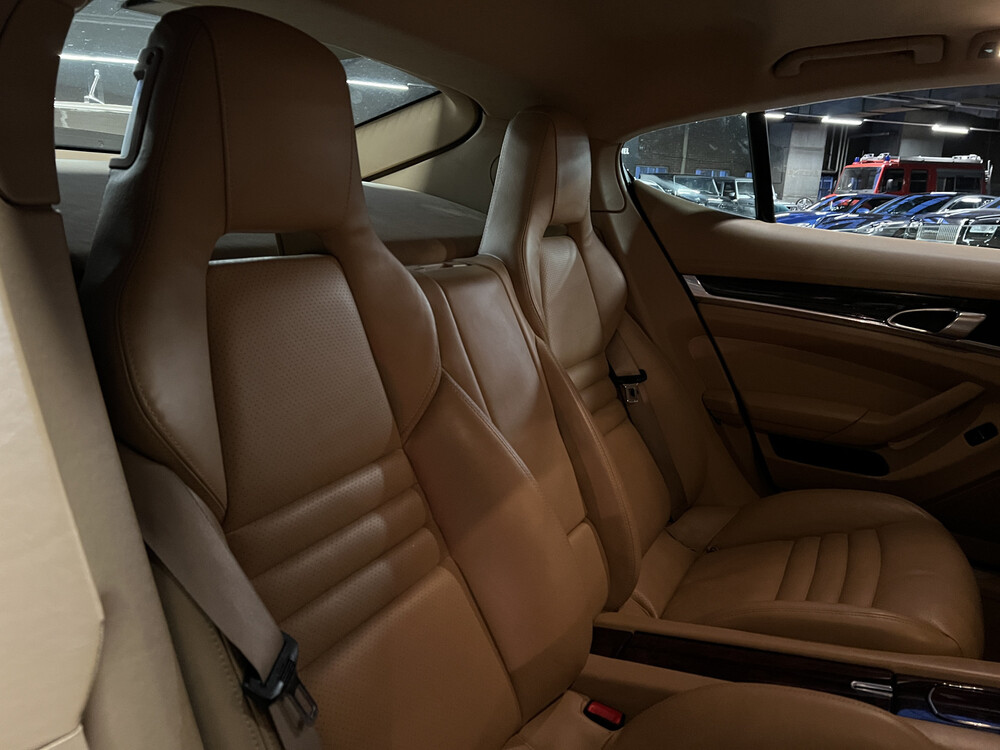 Porsche Panamera 4S 4.8 V8 400 PS 2010, R-104-RX.