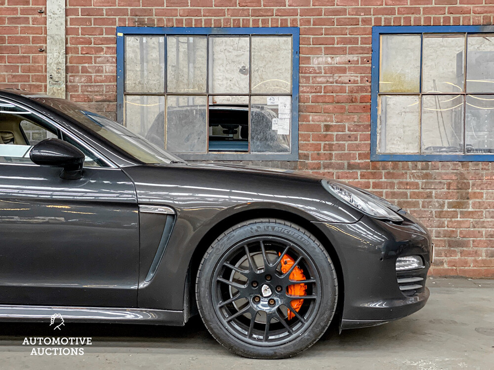 Porsche Panamera 4S 4.8 V8 400 PS 2010, R-104-RX.