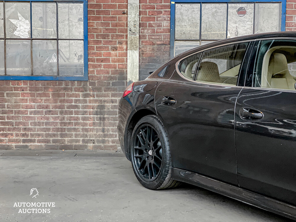 Porsche Panamera 4S 4.8 V8 400 PS 2010, R-104-RX.