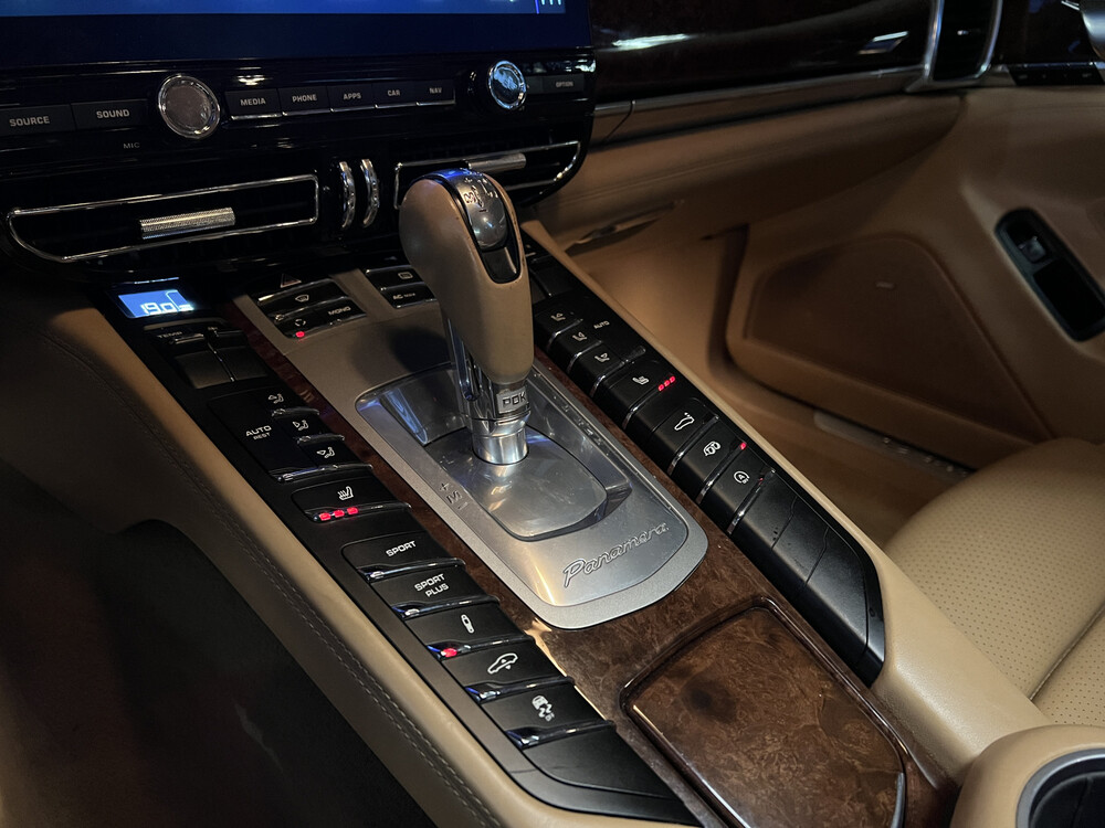 Porsche Panamera 4S 4.8 V8 400 PS 2010, R-104-RX.