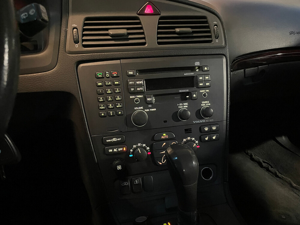 Volvo V70 2.4T Gtr. C.L. 200hp 2001, 65-PL-FK.