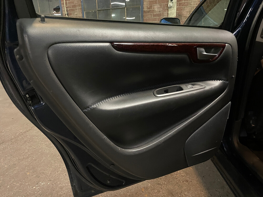 Volvo V70 2.4T Gtr. C.L. 200hp 2001, 65-PL-FK.