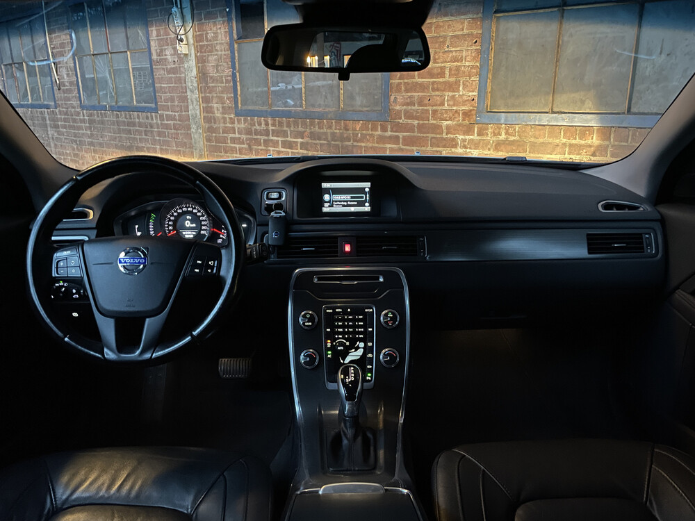 Volvo V70 2.0 T5 Momentum 244 PS 2015, K-829-ND.