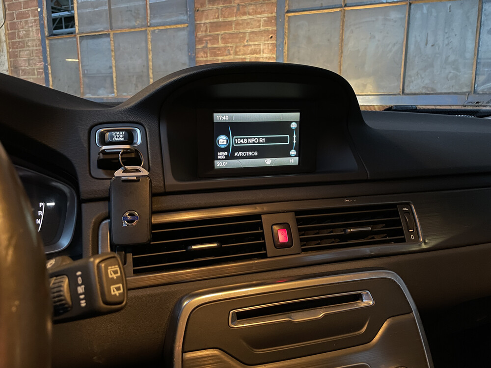 Volvo V70 2.0 T5 Momentum 244 PS 2015, K-829-ND.