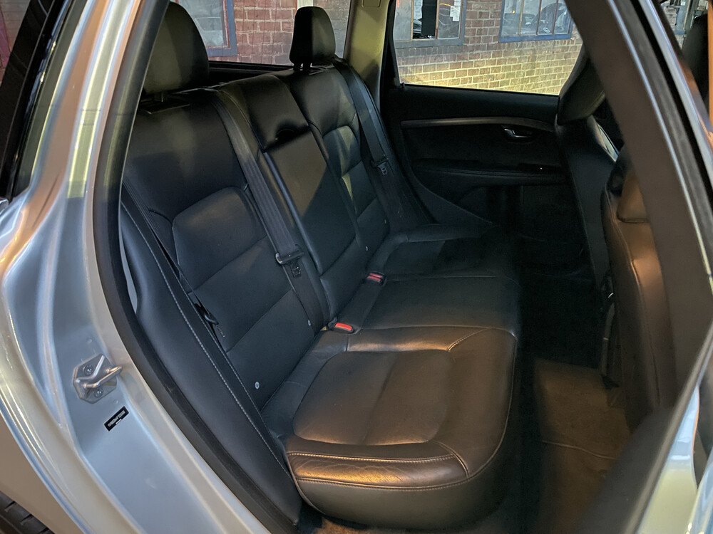 Volvo V70 2.0 T5 Momentum 244 PS 2015, K-829-ND.