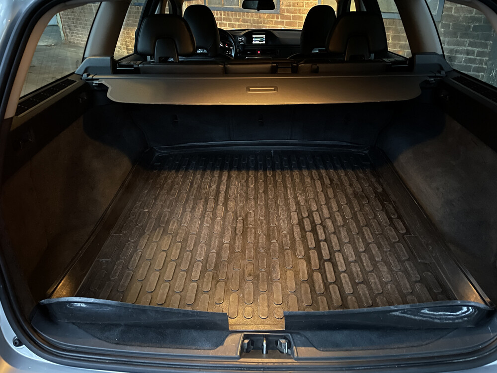 Volvo V70 2.0 T5 Momentum 244 PS 2015, K-829-ND.