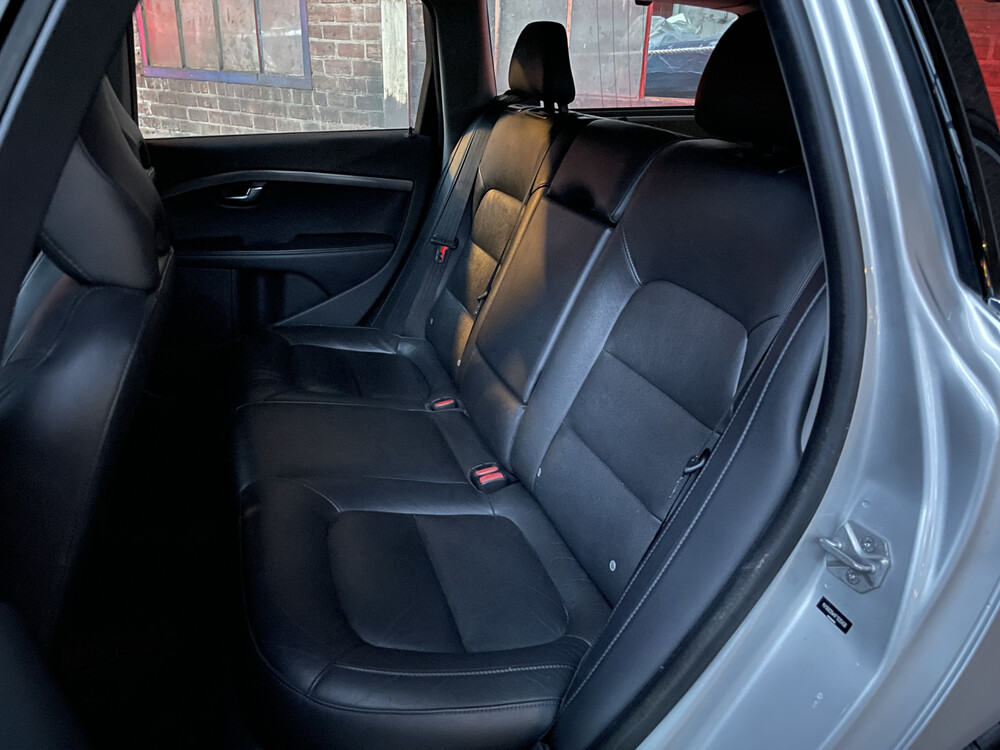 Volvo V70 2.0 T5 Momentum 244 PS 2015, K-829-ND.