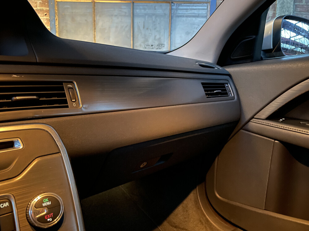 Volvo V70 2.0 T5 Momentum 244 PS 2015, K-829-ND.