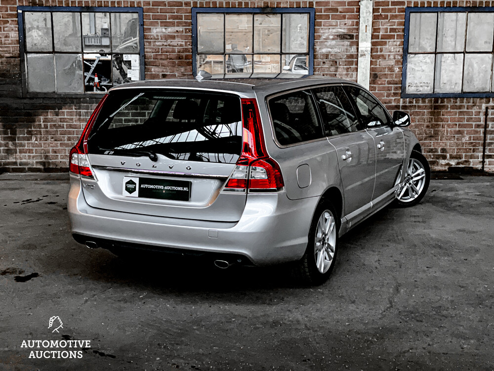 Volvo V70 2.0 T5 Momentum 244 PS 2015, K-829-ND.