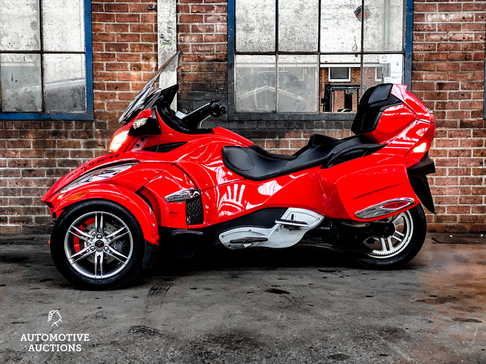 Can-Am Spyder RT Trike 97 PS 2012.