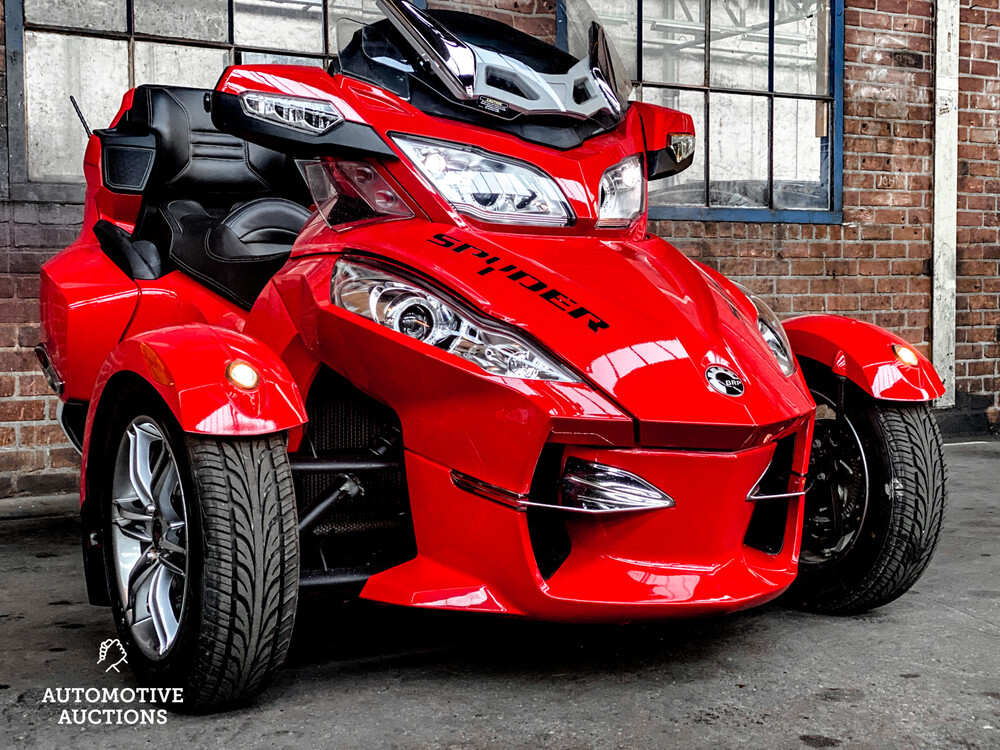 Can-Am Spyder RT Trike 97 PS 2012.