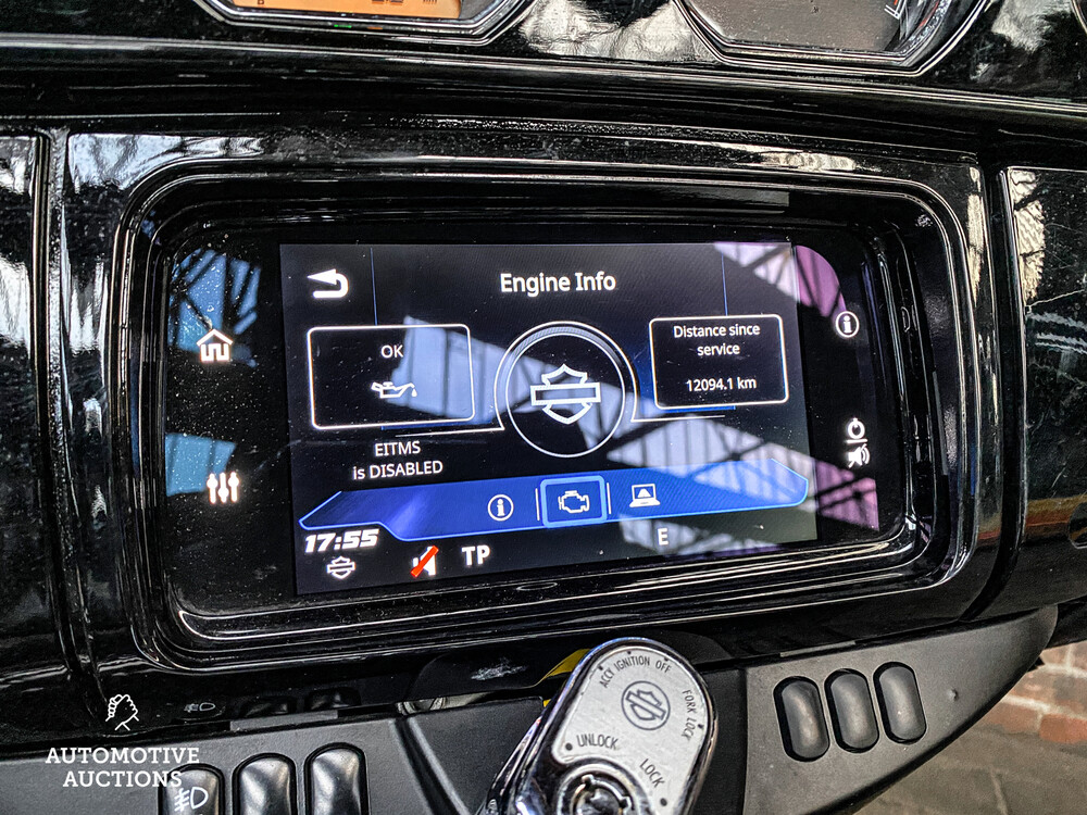 Harley Davidson Freewheeler Trike FLHTCUTG TRI GLIDE ULTRA 117PS 2019.