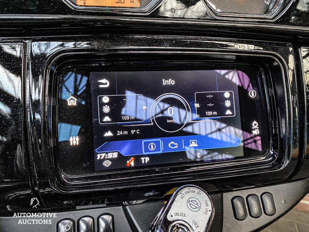 Harley Davidson Freewheeler Trike FLHTCUTG TRI GLIDE ULTRA 117PS 2019.