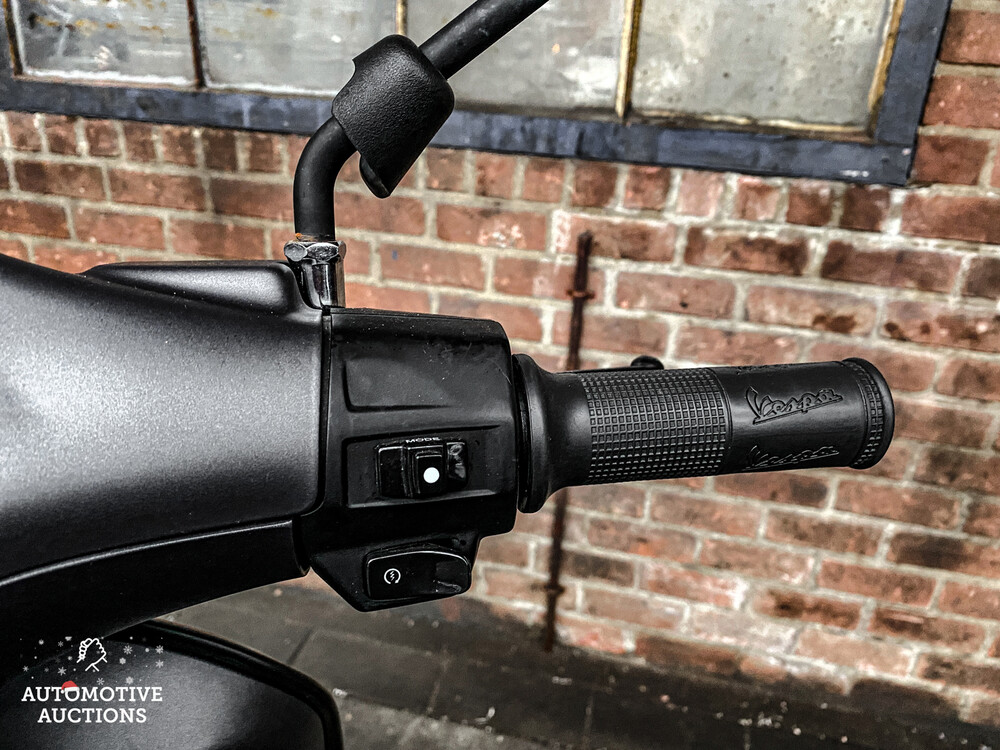 Vespa Sprint 4T Notte 2021 Vespa 50 Erstbesitzer, FHG-63-N.