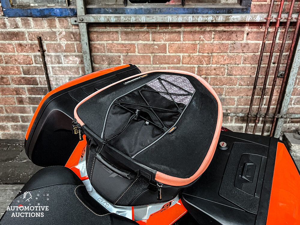 KTM Superduke GT AKRAPOVIC 173PS 2017.