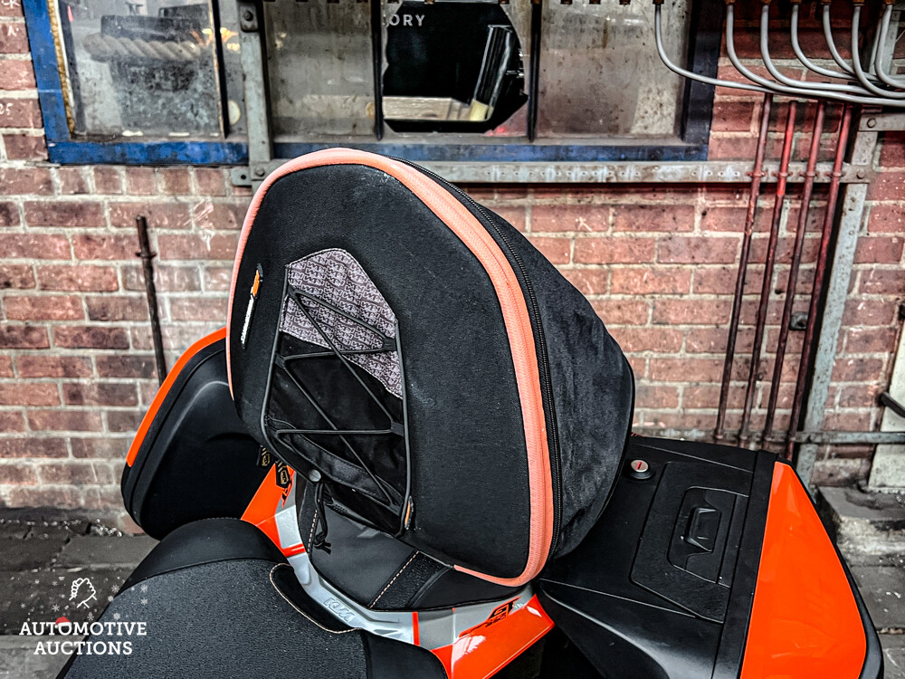 KTM Superduke GT AKRAPOVIC 173PS 2017.